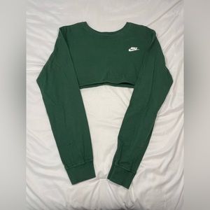 Nike cropped green tee